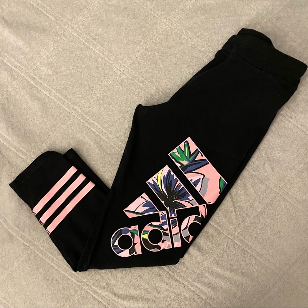 Girls adidas cotton leggings.
